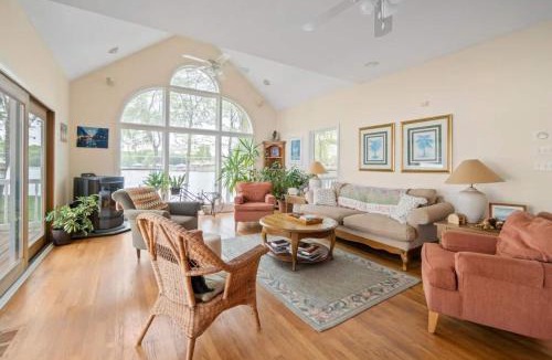 Bethlehem House | Private Peninsula Home with Lake Views