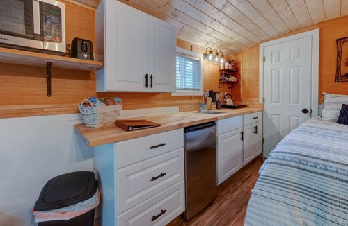 Marcola House | Private pet friendly, No cleaning Fees