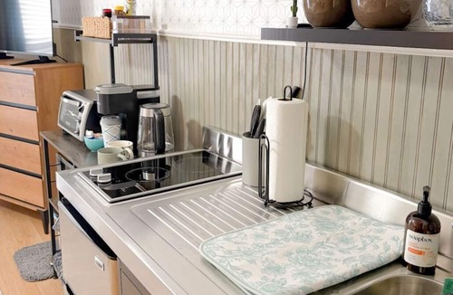Statesville Apartment | Private Pet-Friendly Studio Near I-77 & Downtown