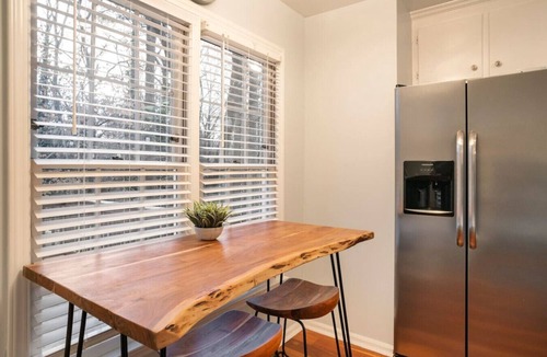 Durham House | Private - Pet Friendly - 3bd Home in South Durham