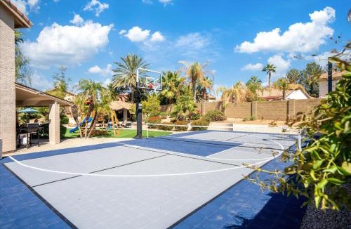 Arabian Crest House | Private Pickleball Resort Spa Pool & Playground