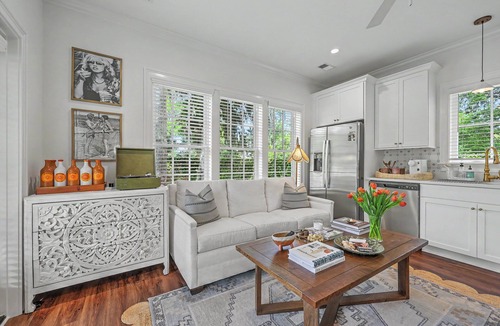 Scanlonville Cottage | Private Plantation-Style Retreat w/Pool ! (Near Downtown + Beaches)