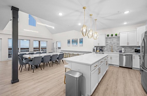 Kimberling City House | Private Playspace, 2 Hot Tubs, Incredible View!