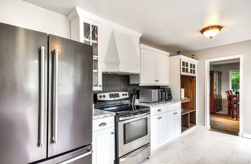 Cathlamet House | Private PNW Getaway on Puget Island!