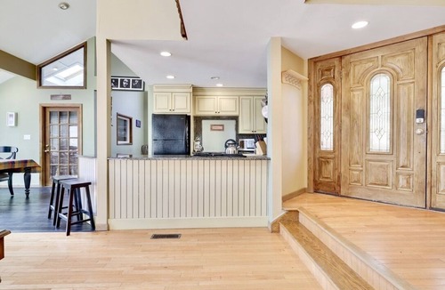 Bushkill House | Private Poconos Cabin Retreat Near Bushkill Falls!