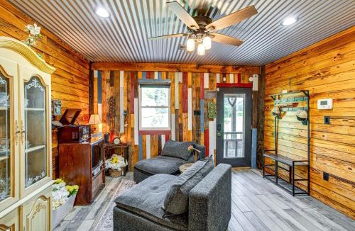 Orangeburg County House | Private Pond Cabin w/Fire Pit & Deck