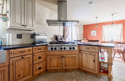 Campbell Hall House | Private Pond Cozy Home Enjoy!