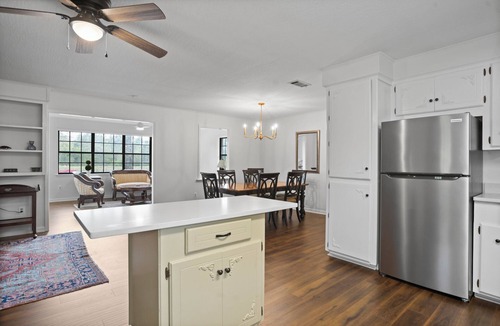 Hattiesburg House | Private pond, fishing, 2 bed 2 bath Retreat