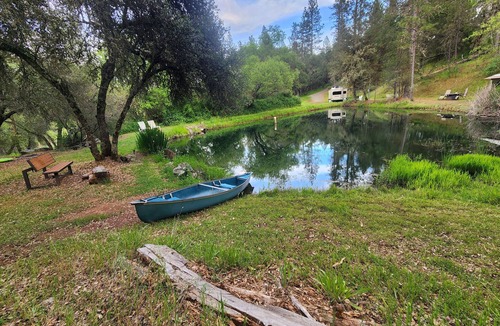 Cedar Ridge House | Private Pond Retreat - Canoe Fire Pit Stargazing