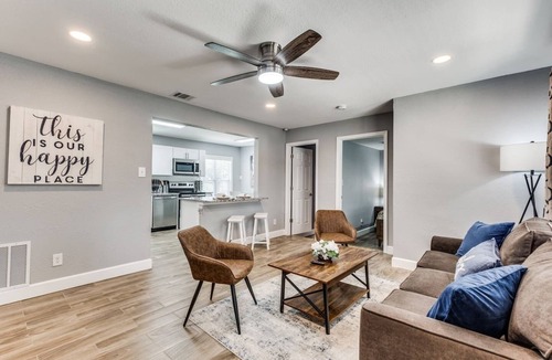 North San Antonio - SAT House | Private Pool | 2 King Beds | Mothers Day Weekend
