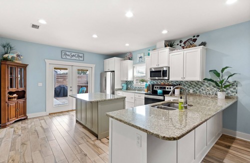 Ono Island House | Private Pool, 5 min from private beach, come relax!