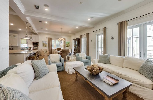 Forest District House | Private Pool and Spa! Forest District! Low-Speed Vehicle!