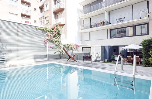 Sant Gervasi Apartment | Private pool and garden 3-bedroom duplex sleeps 10 in central location
