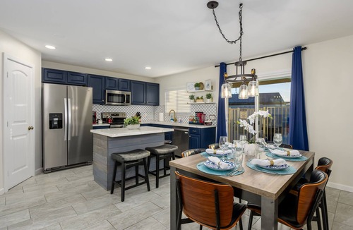 West Glen Community Association House | Private Pool & Backyard Games Near State Farm