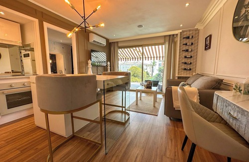 Cannes La Bocca Apartment | Private Pool Beach & Palais Nearby🎬