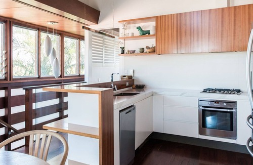 Sunshine Beach Villa | PRIVATE POOL - DECKS - WALK TO BEACH