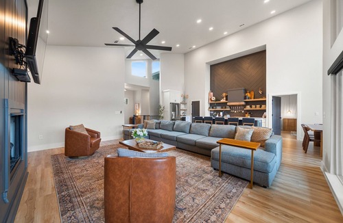 Hot Springs House | Private Pool, Dock, Movie Room on Lake Hamilton
