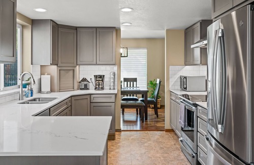 Brownstown House | Private Pool, Family Friendly, Centrally Located