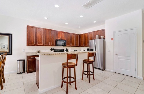 Loughman House | Private Pool, Game Room | Perfect for Large Groups with 5 King Suites - Sleeps 22