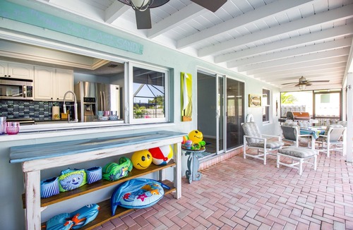 Forest Isles House | Private Pool Home, Walk to Beach