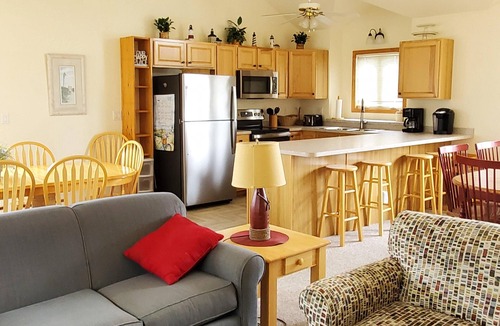 Monteray Shores House | Private pool, Hot Tub!