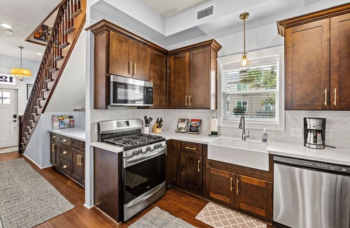 San Jacinto House | Private Pool & Hot Tub Walk to Beach 2 King Suites Pet Friendly