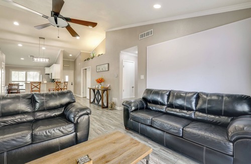 Live Oak House | Private Pool & Hot Tub: Dog-Friendly Live Oak Home
