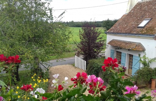 Noyant-Villages Cottage | Private pool in a beautiful, romantic retreat, offering peace and quiet