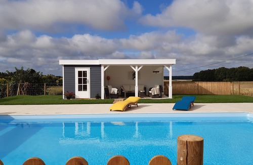 Noyant-Villages Cottage | Private pool in a beautiful, romantic retreat, offering peace and quiet