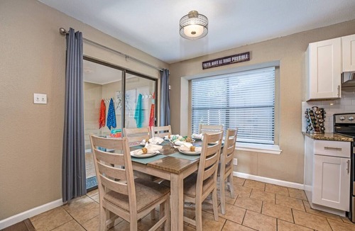 Heritage House | Private Pool - Mothers Day | Cozy 3BR | Book Now!