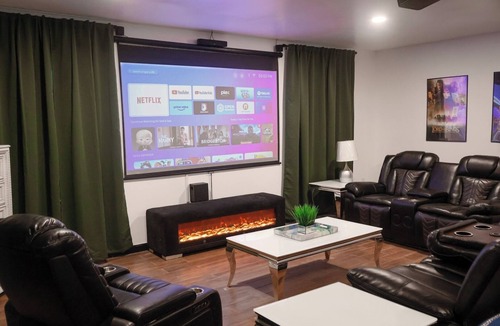 Hidden Creek House | Private Pool Movie Theater Sleeps 12/4BR