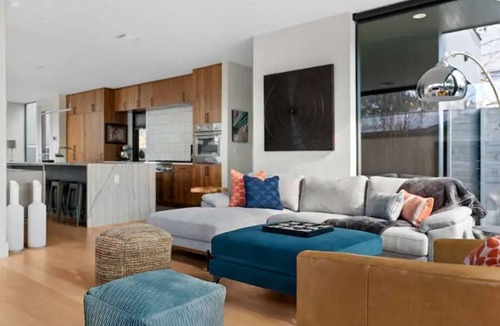 Bouldin House | Private Pool Oasis, Luxe Amenities, Prime Location, Chefs Kitchen, Skyline Views