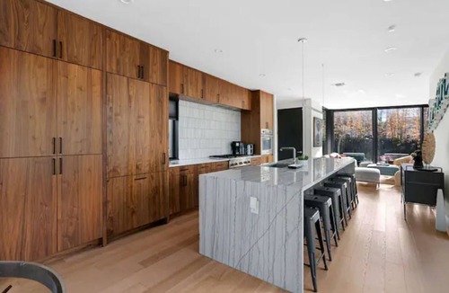 Bouldin House | Private Pool Oasis, Luxe Amenities, Prime Location, Chefs Kitchen, Skyline Views