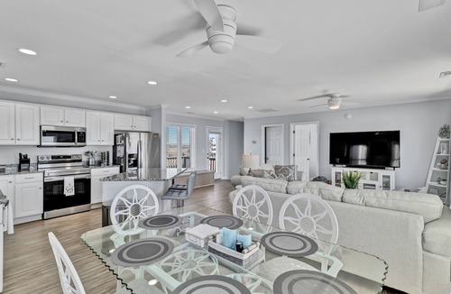 North Topsail Beach House | Private Pool & Ocean View