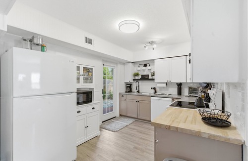 Jungle Terrace House | Private Pool Paradise 2 Bed House in St. Pete - Relax in Your Own Backyard Oasis