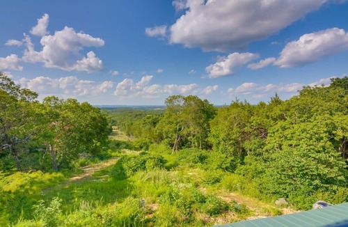 Eureka Springs Apartment | Private Pool | Private Hot Tub | No Cleaning Fee