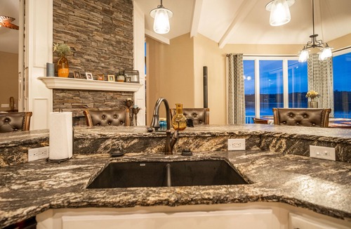 Sunrise Beach House | Private Pool & Spa, Outdoor Kitchen, Boat Ramp, Great Views & Flat Lot