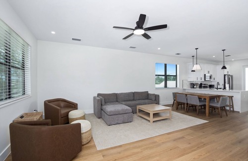 Mid Island House | 🌊Private Pool | Steps to Beach | Ocean Oasis🌊