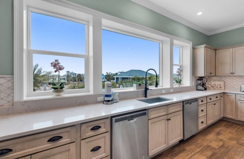 Pensacola Beach House | 🌴🌞Private Pool + Stunning Gulf Views | Perfect for Groups | Emerald Oasis🌴🌞