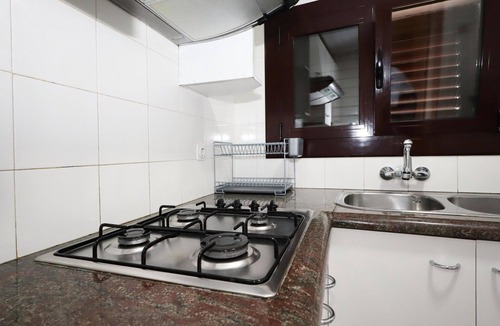 Lloret de Mar Cottage | Private Pool Villa near Cala Canyelles Beach, WiFi, A/C, Parking