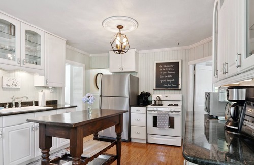 New Buffalo House | Private Poolside Oasis In Downtown New Buffalo
