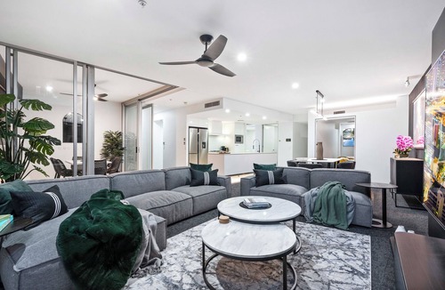 Surfers Paradise Apartment | Private Q Tower Apartments - Wow Stay