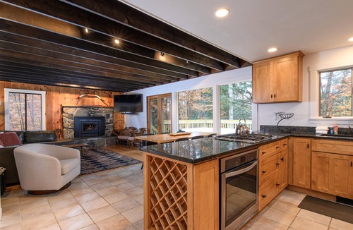 West Hartford House | Private Quechee Lakes Home - Pet Friendly