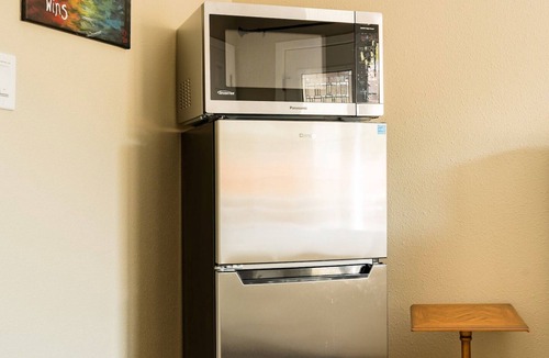 Cambrian Community Apartment | Private Queen Suite with Pool and Hot Tub