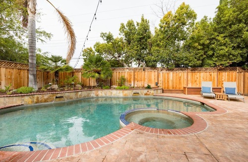 Cambrian Community Apartment | Private Queen Suite with Pool and Hot Tub