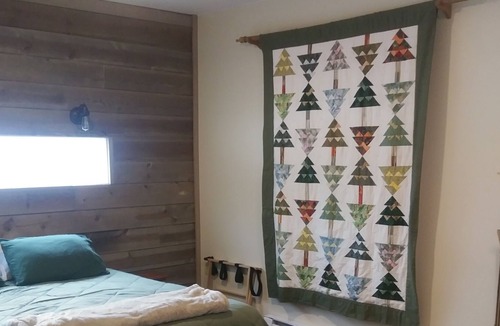Skaneateles Cottage | Private, quiet, cozy, 2 miles from lake village.