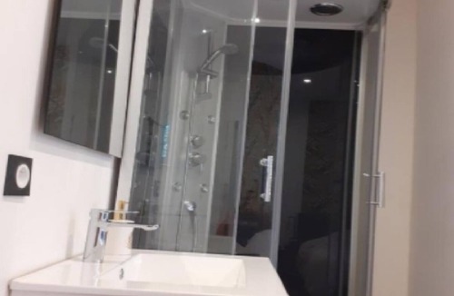 Chavanoz Ski Chalet | Private, quiet room