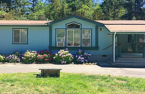 Willow Creek House | Private, Quiet, Willow Creek Retreat