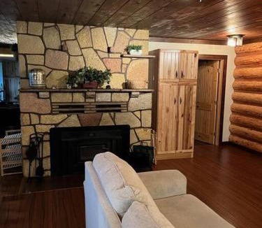 Shady Cove House | Private Ranch Log Cabin Lakeside Escape