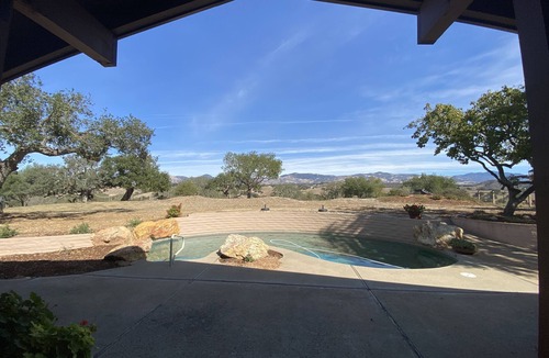 Santa Ynez House | Private Ranch with Endless View!